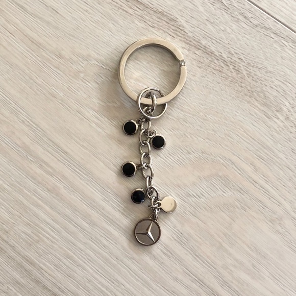 NWT Mercedes-Benz Multi-Charm Key Ring Chain - Picture 11 of 13